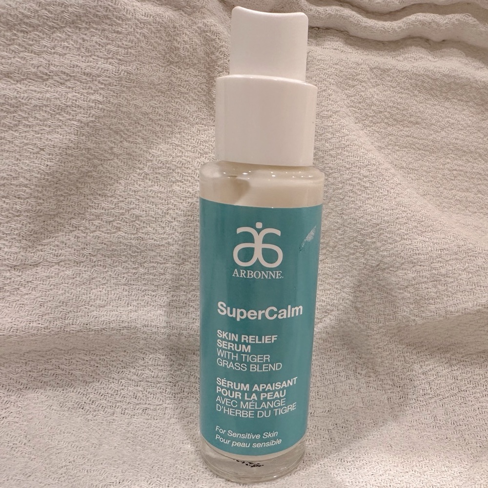 Arbonne Super calm skin relief serum